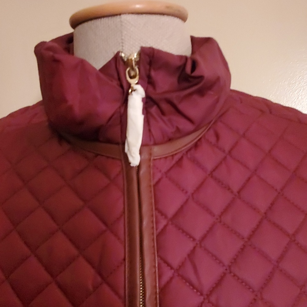 Laura Scott puffer coat - Picture 2 of 8